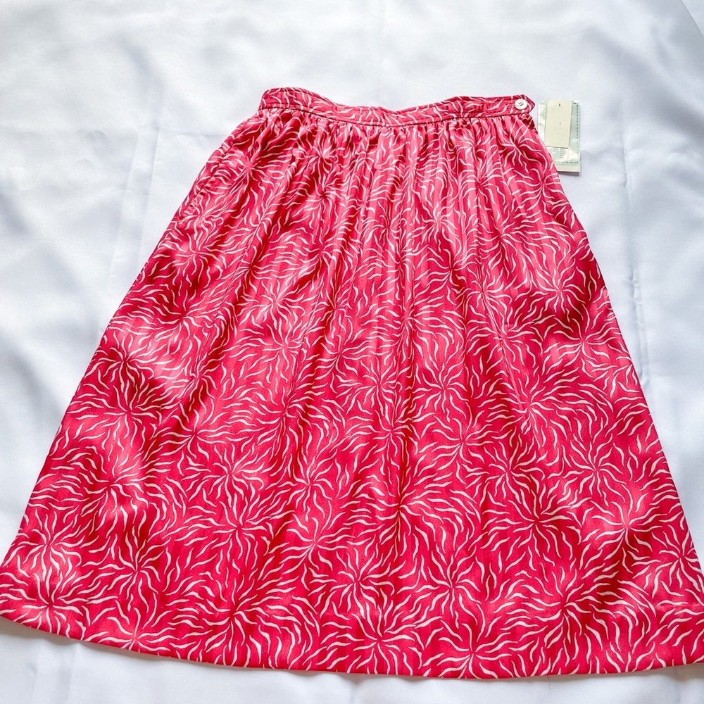 Evan-Picone Petite Fuchsia Skirt
